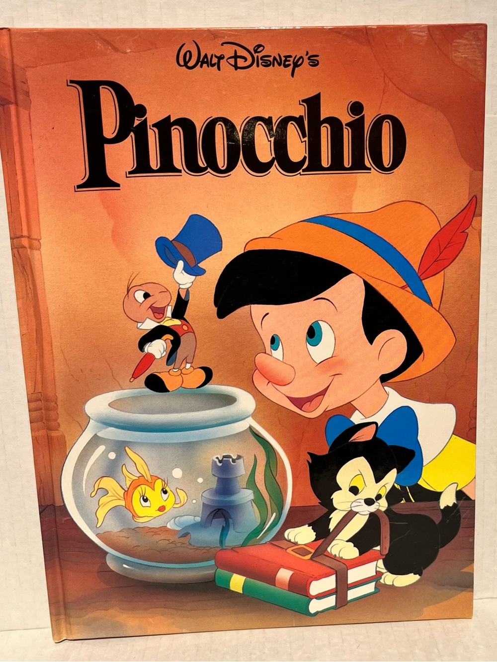 Vintage Hardcover edition of Walt Disney's Pinocchio Disney Classic Series.